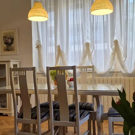 Apartment Medea 1 With Private Parking Opatija