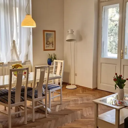 Apartment Medea 1 With Private Parking *