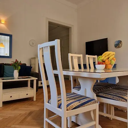 Apartment Medea 1 With Private Parking